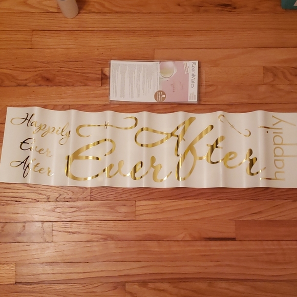 2 for$5 🚀 Peel & Stick Happily Ever After Gold Wall Decal - Picture 5 of 6